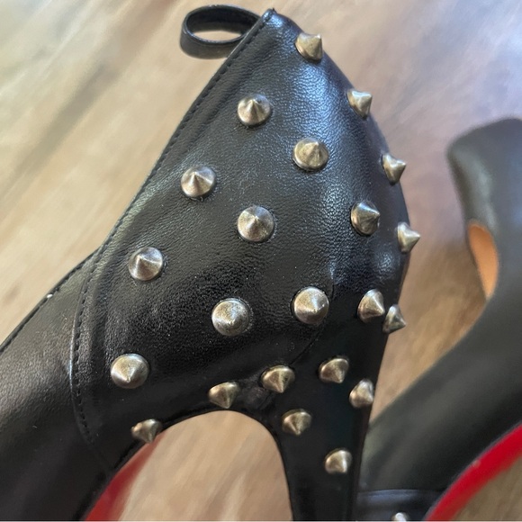 Christian Louboutin spiked rock goth rebel  heels 41 1/2 - Picture 9 of 11